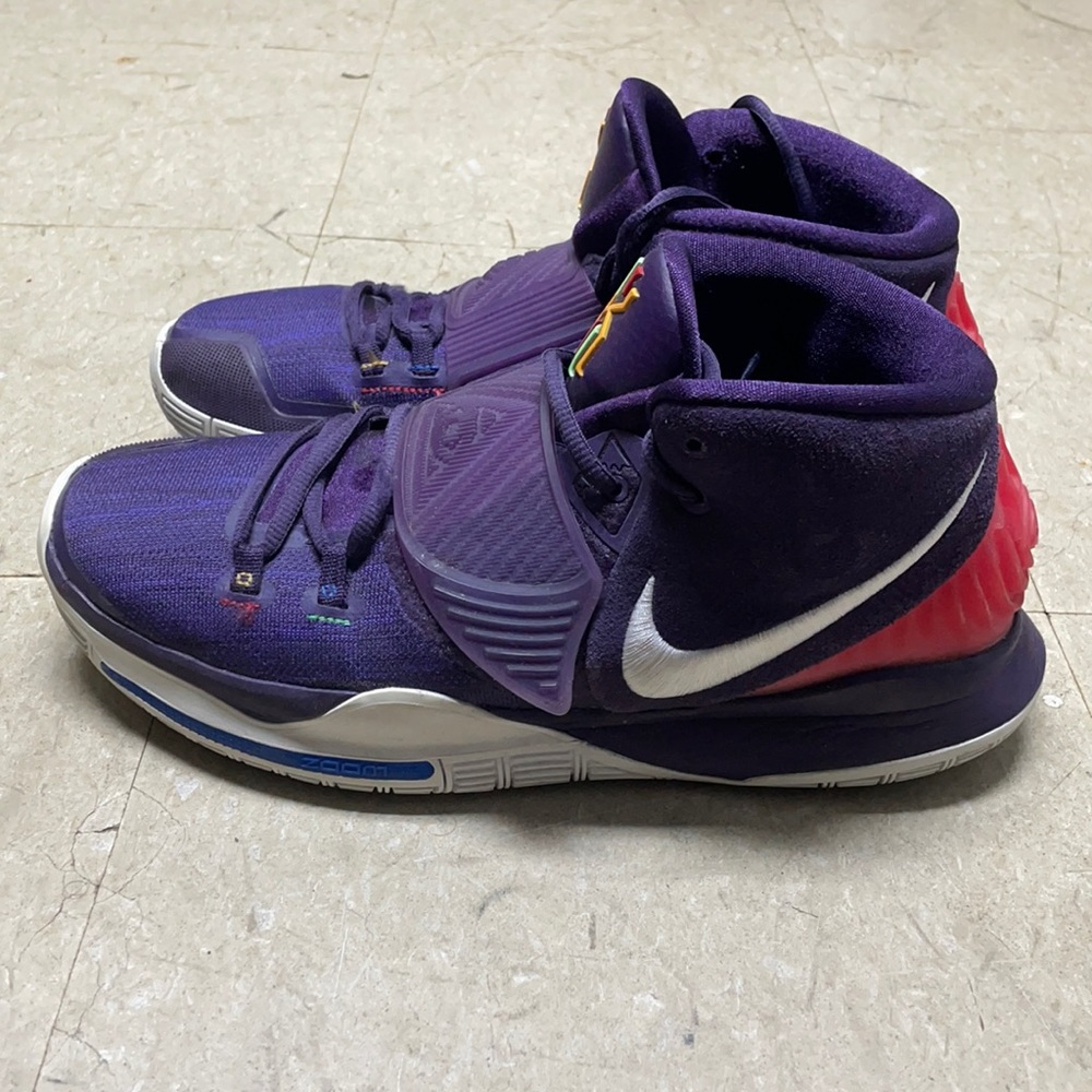 Nike Kyrie 6 Enlightenment Basketball Sneakers